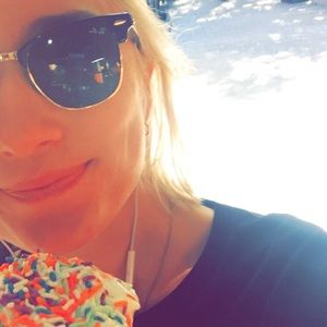 Meet your Posher, Kaitlin